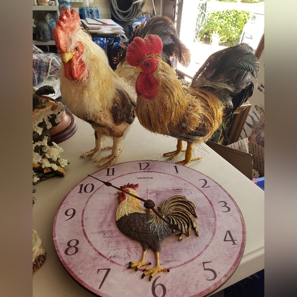 2 roosters and a clock - Picture 7 of 7